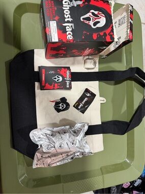 Ghost Face Bundle Tote & Original bag clip